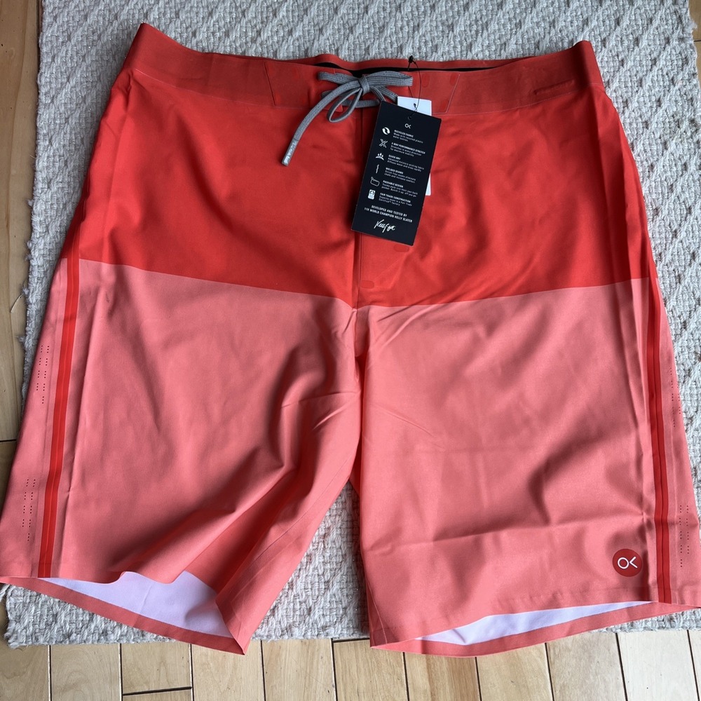 Apex Men's Coral and Red Colorblock Athletic Shorts
